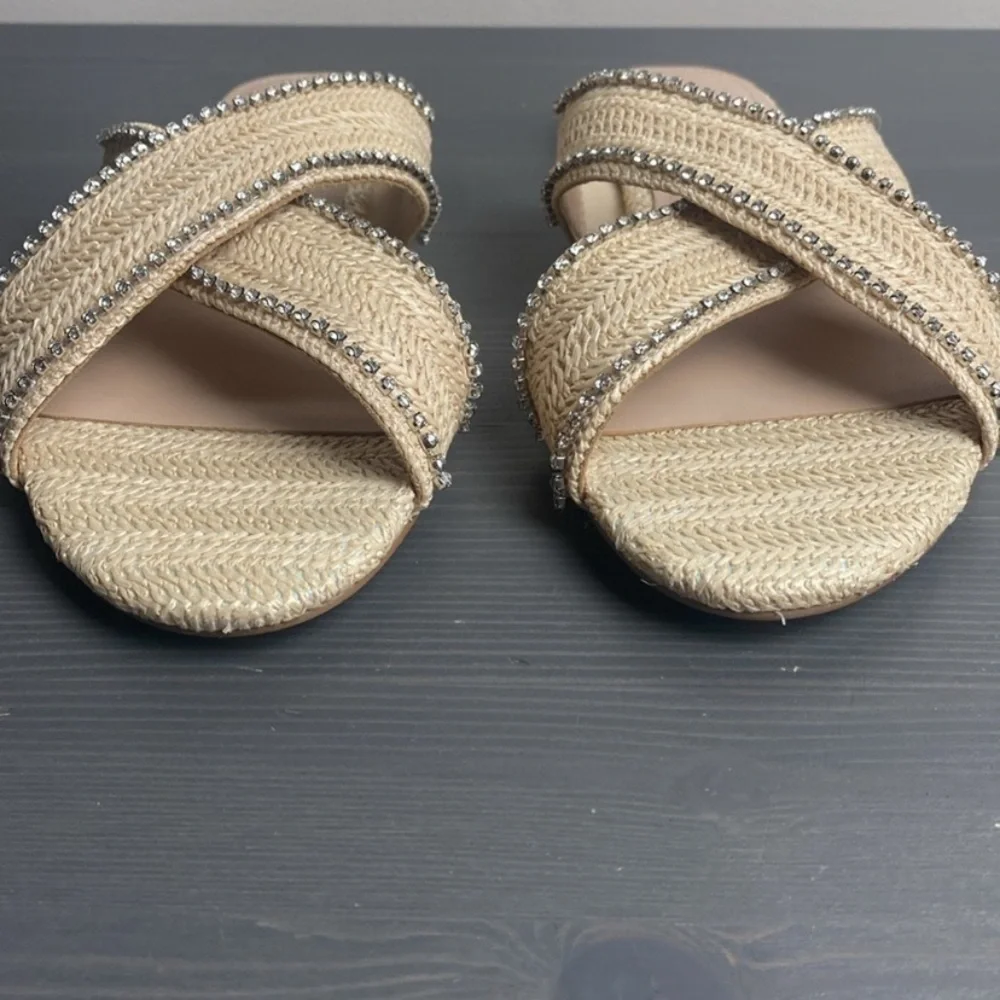 CHARLES DAVID Kenya Woven Flat Crisscross Embellished Sparkle Sandals Size 8.5‎